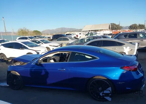 2024 Mercedes-Benz Cle 300 4Matic z USA, uszkodzony, nr VIN W1KMJ4HB3RF035112